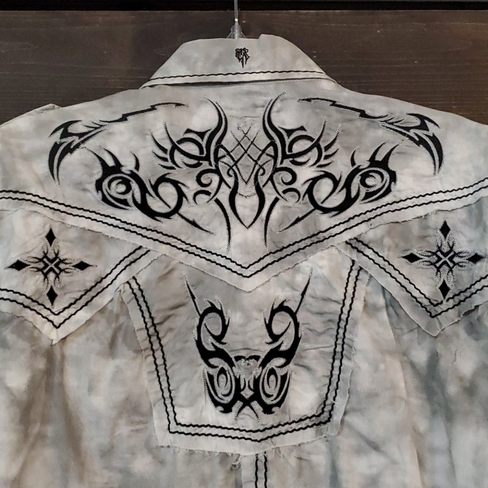 Roar Button Down - image 4